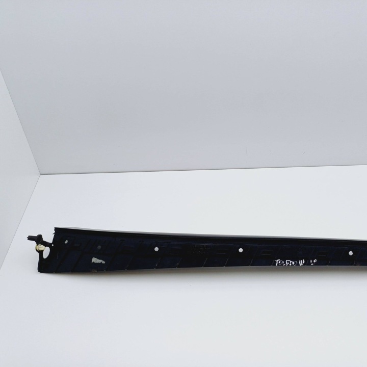 фото №11, Молдинг скла лобовий ліве p. seat toledo iii 5p0854319d 5p0854541g nr164