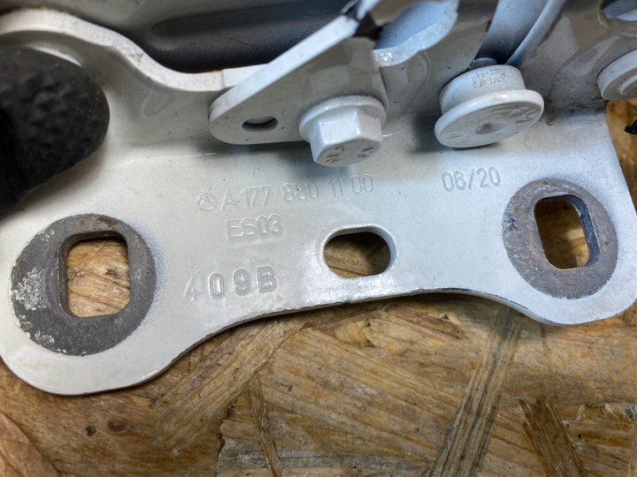 фото №11, Петля капота левый пиротехнический патрон/заряд mercedes a класс w177 a1778801100