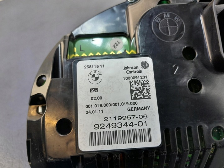 фото №5, Bmw 5 f10 f11 2.0d панель приборов 9249344