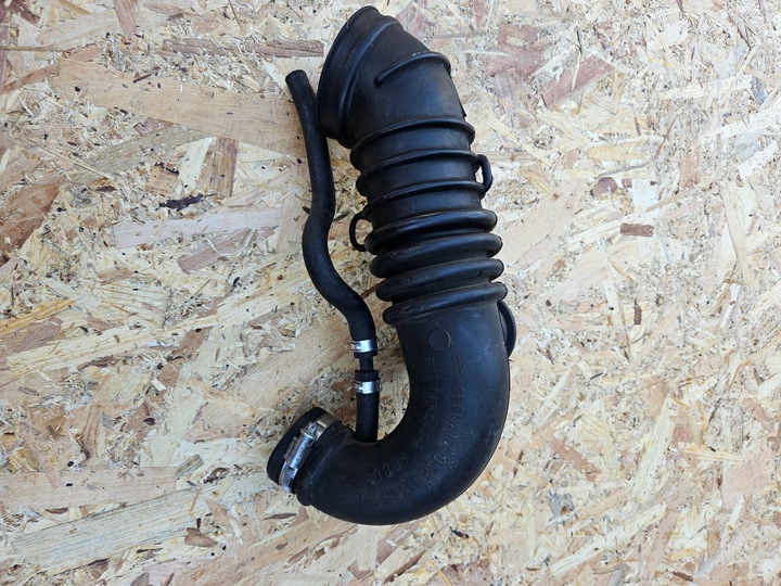 фото №6, Труба шланг воздуха audi 034129101b 058133356a 034133999h