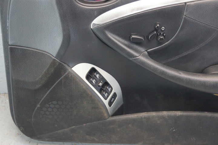 фото №8, Боковина дверь правые перед mercedes clk w209