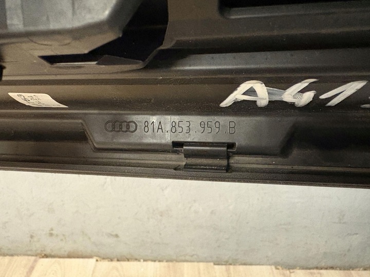 фото №13, Audi q2 81a планка дверь левый перед 81a853959b