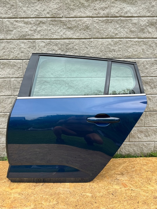 фото №1, Дверь левый зад задние renault megane iv terpr 16- универсал