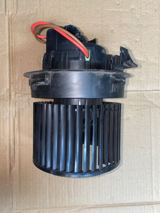 фото №1, Повітродувка повітропровід нагрівача вентилятор renault clio iv dacia sandero duster