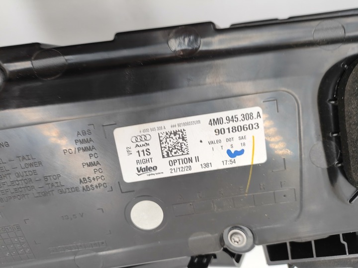 фото №13, Комплект лампа зад 4m0945307a audi q7 4m рестайлинг