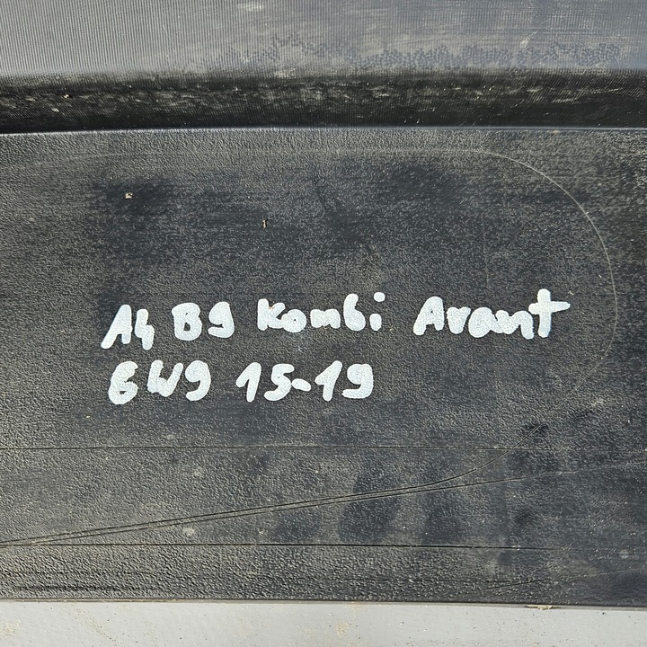 фото №13, Audi a4 b9 8w9 бампер зад універсал pdc 15- 8w9807511 j