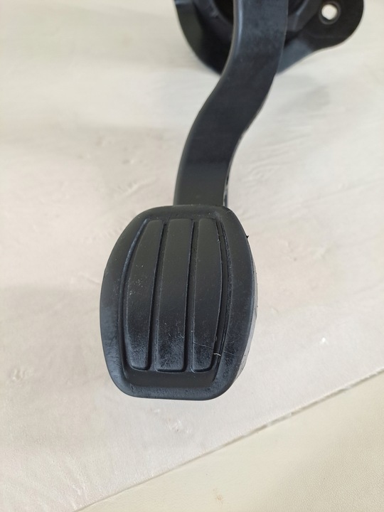 фото №8, Педаль сцепления помпа peugeot expert iii 3 17r европа