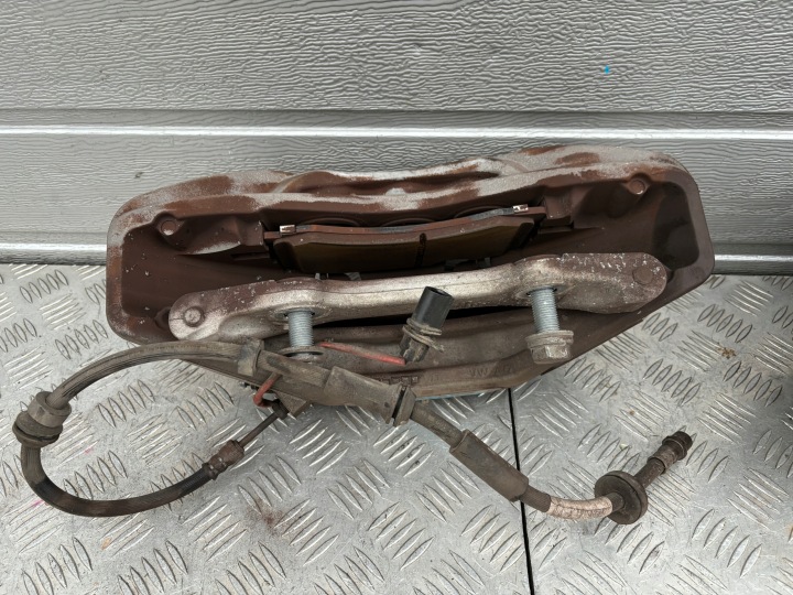 фото №5, Vw touareg iii суппорт тормозной левое правое перед 4m0615106eg 4m0615105eg