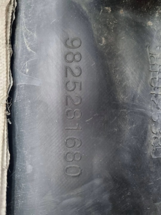 фото №8, Peugeot 3008 ii 2018 перед сторона правая планки, накладки