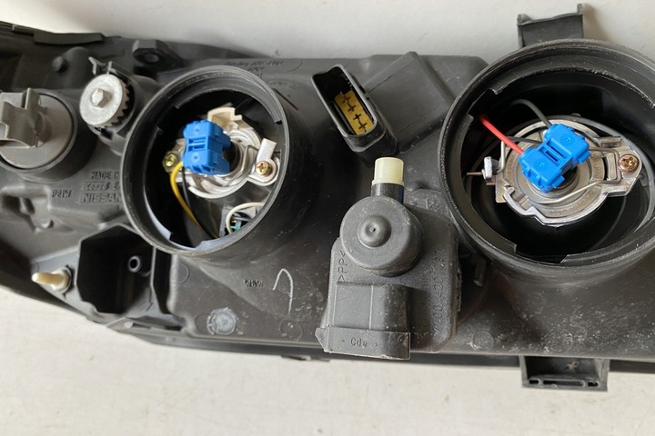 фото №9, Лампа левая передняя nissan almera ii хэтчбек n16 10016391 1.5l дизель