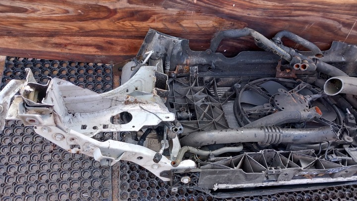 фото №7, Renault megane iii cabrio 1.5 dci pas переднє комплект ov369