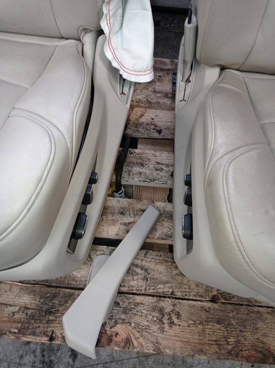 фото №12, Сидіння диван комплект cadillac escalade 6.2 v8 l86 2018