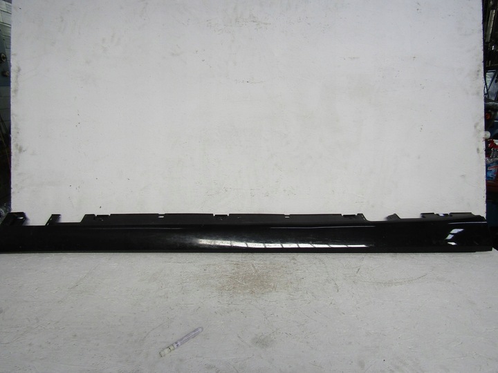 фото №1, Mercedes e w213 планка порогова права a2136908404