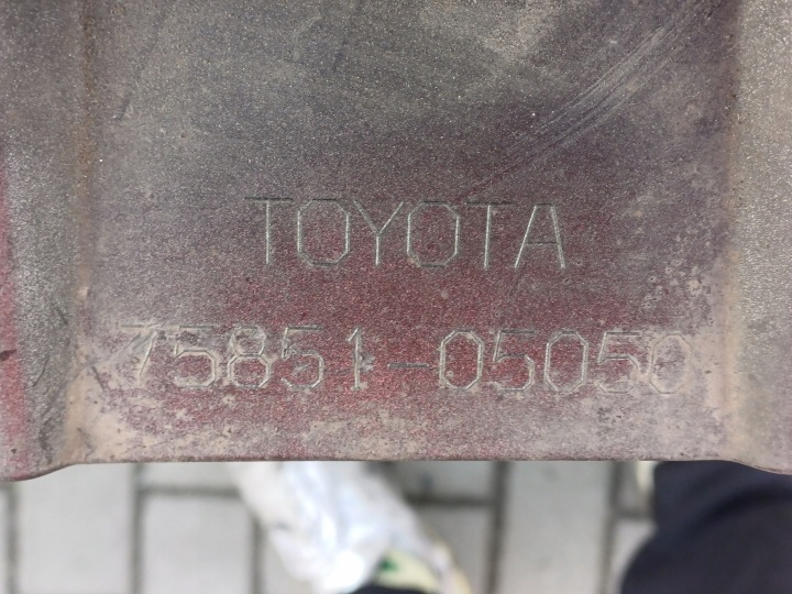 фото №9, Toyota avensis t27 рестайлінг 15- молдинг порогова права 7585105050