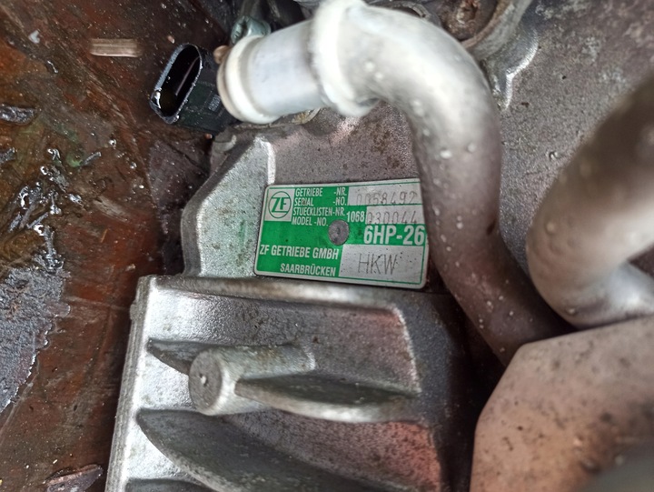 фото №10, Audi a8 s8 d3 5.2 6.0 w12 коробка передач автомат hkw 6hp-26 zf повреждённая поддон