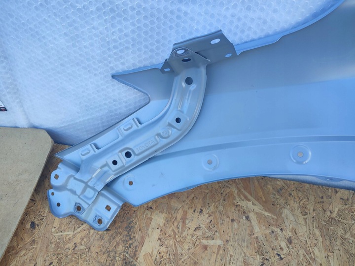 фото №8, Крыло правые перед toyota corolla cross 2023