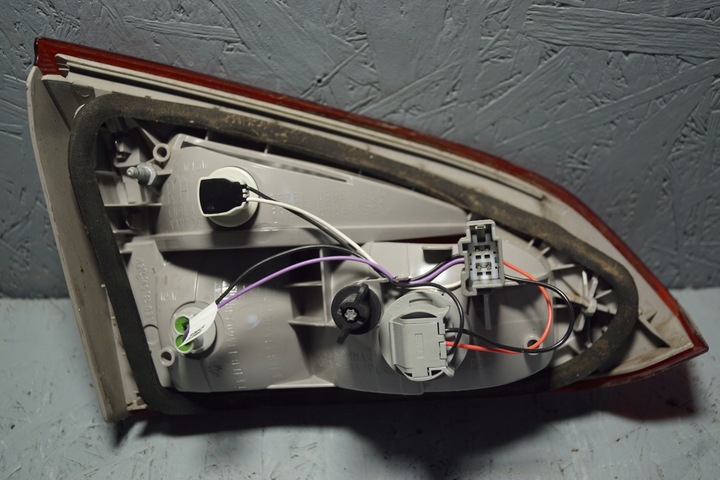 фото №7, Лампа праві зад ford focus mk3 рестайлінг універсал кришка