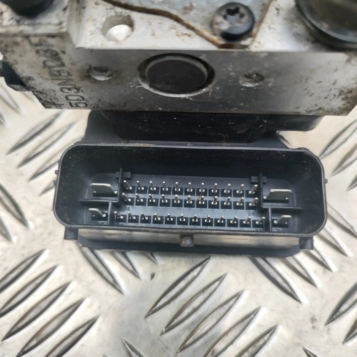 фото №9, Блок управления abs hyundai h-1 cargo tq bh6010h802 33788350 2.5l 85kw 2018