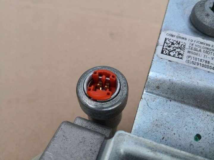 фото №8, Tesla s pas безпеки праві перед 1018788-02b