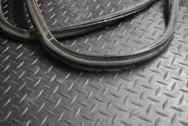 фото №5, Прокладка крышки багажника bmw e90 sedan 7060839