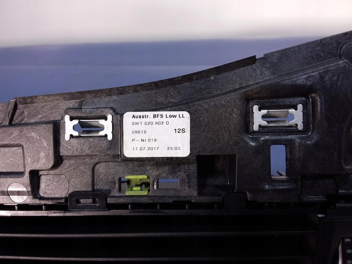 фото №8, Audi a5 a4 8w решётки воздуховод консоли планка