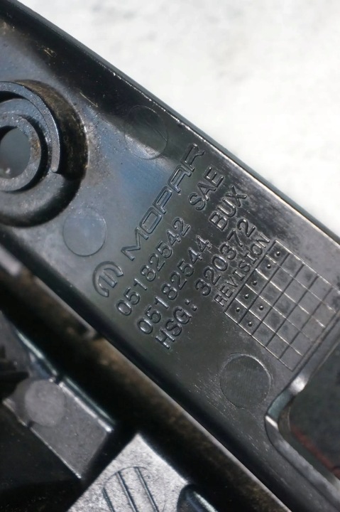 фото №4, Лампа праві зад задня jeep compass i рестайлінг led 05182542