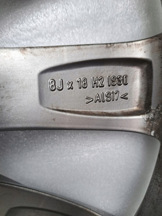 фото №9, Bmw g30 g31 диск алюминиевый диск 8x18 is30 6874440 d1377