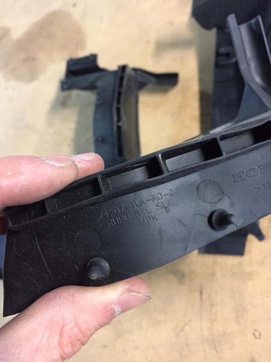 фото №6, Honda cr-v 19- кермо повітря