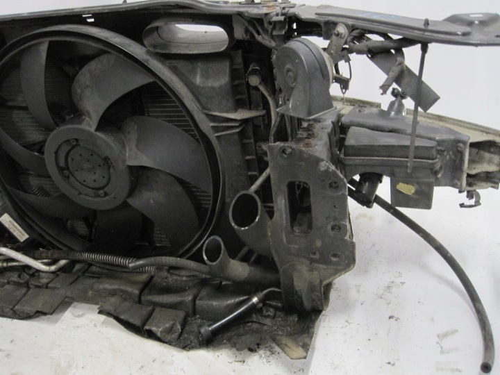 фото №13, Передняя панель усилитель балка mercedes clk 209 a2035000293 a2035000600