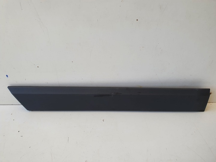 фото №1, Vw passat b8 3g0 планка дверь правая зад 3g0854902c