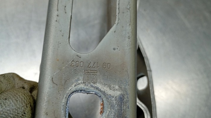 фото №5, Петлі кришки багажника opel vectra c sedan 09177083 09177084