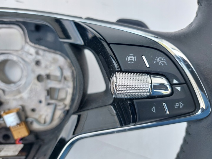 фото №14, Кермо шкіра з підігрівом пелюстки skoda octavia iv