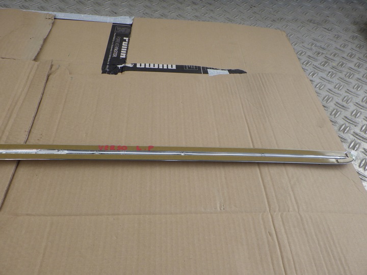 фото №8, Планка двері лівий перед toyota verso pz415-e8494