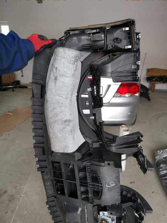 фото №10, Панель роздавальна консоль vw touareg i 7l6