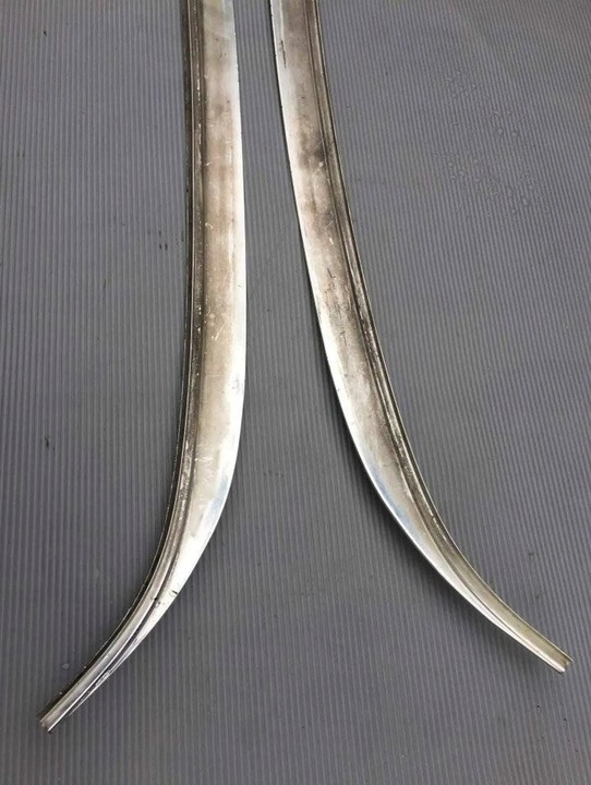 фото №8, Mercedes-benz w115 1971 планка крышная зад l i p