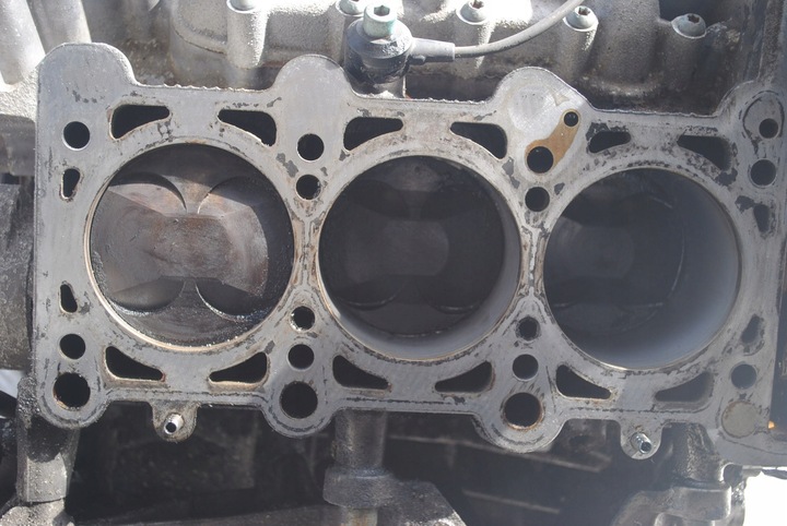 фото №8, Двигун блок двигуна dół wał поршні audi a6 c6 2.4 v6 bdw 177km