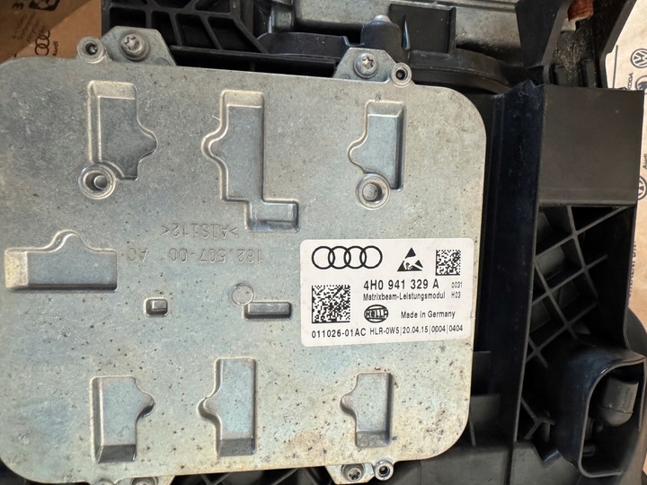 фото №15, Audi a8 d4 рестайлинг лампа лампы matrix левая правая оригинал комплект 4h0941036