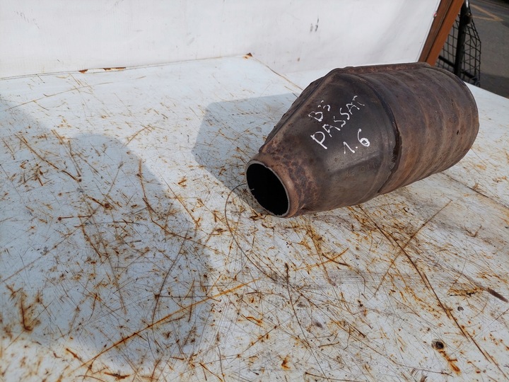 фото №1, Каталізатор vw passat b5 audi a4 b5 1.6 b 8d0131701t 8d0178