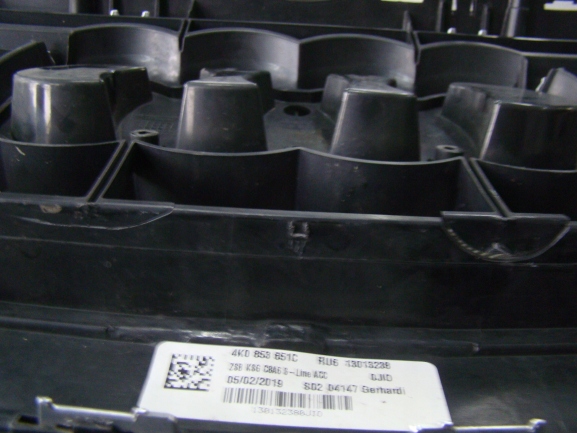 фото №3, Audi a6 c8 решітка решітка радіатора 4k0853651c pod pdc