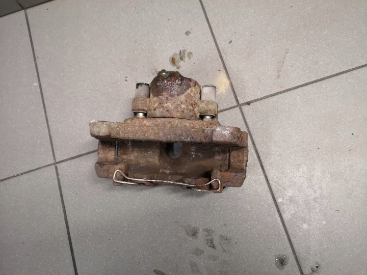 фото №5, Супорт правий перед audi a4 b6 310mm