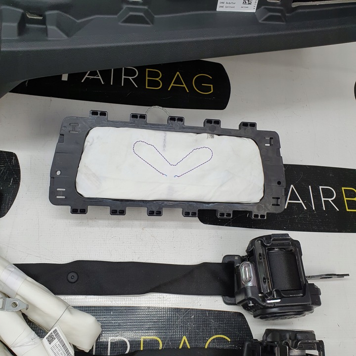 фото №12, G30 g31 панель консоль подушки ремни подушка безопасности