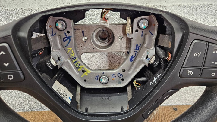 фото №8, Hyundai i10 2 ii 56130b4000 руль мультифункция