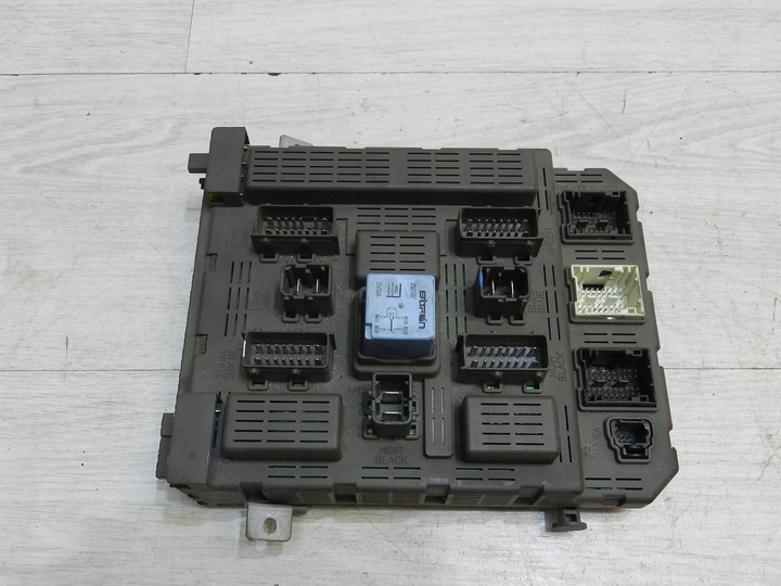 фото №1, Peugeot 607 коробка модуль предохранителей bsi