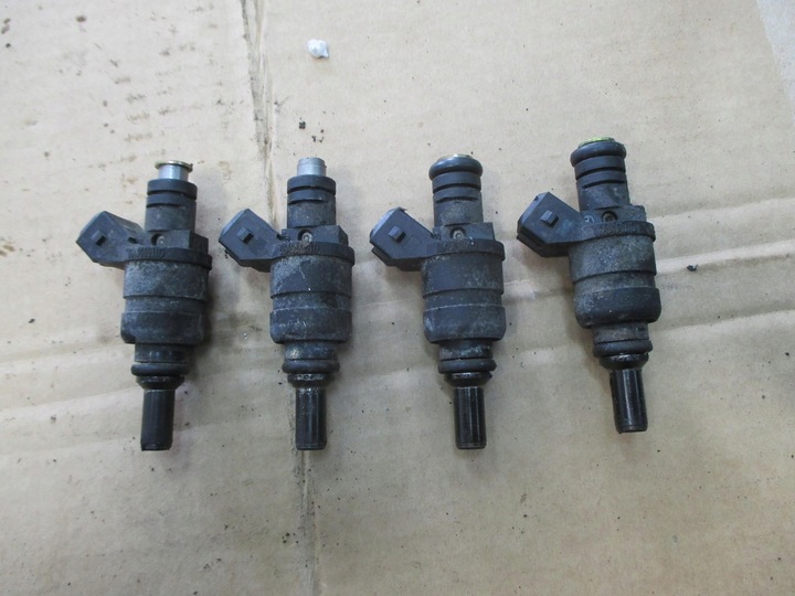 фото №1, Octavia golf a3 toledo 1,8 інжектор 06a906031d