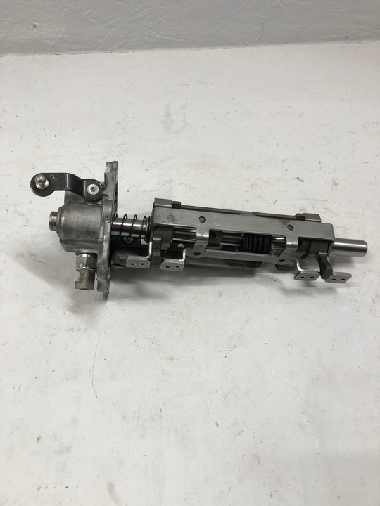 фото №1, Volvo c30 c70 v50 s60 v70 2.5b вибірник домкрат коробки коробки передач 02-10