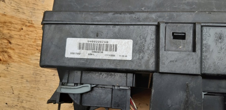 фото №3, Корпус запобіжників jeep grand cherokee 05-10