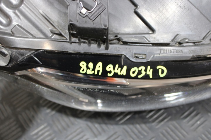 фото №6, Фара правое перед передняя led 82a941034d audi a1 ii 82a