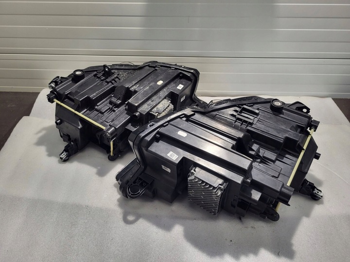 фото №7, Audi q4 e-tron matrix led комплект лампа перед 89a941035 / 89a941036