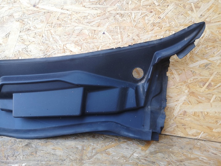 фото №5, Dodge grand caravan панель под лобовым стеклом 05113548ac