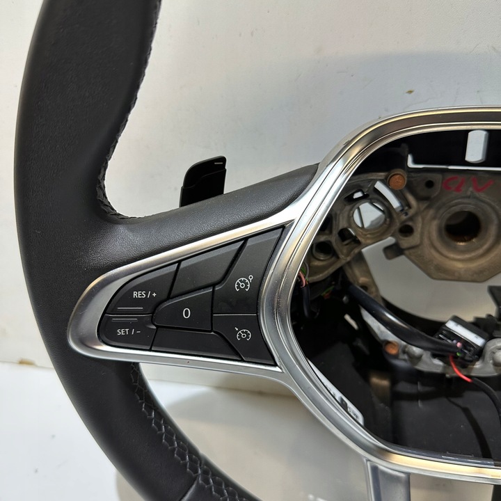 фото №3, Renault clio v captur ii кермо edc 484003027r